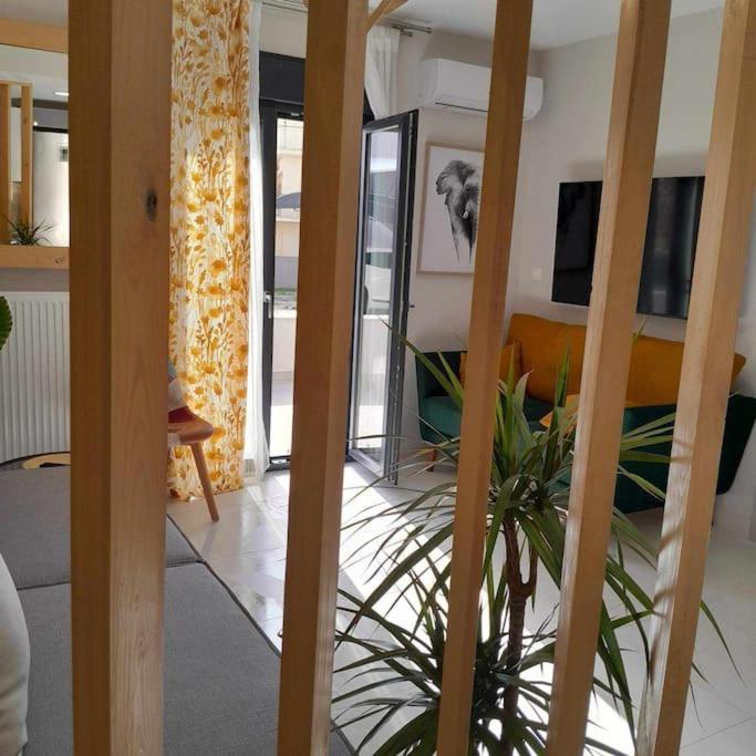 Helios Cozyhome سالونيك المظهر الخارجي الصورة