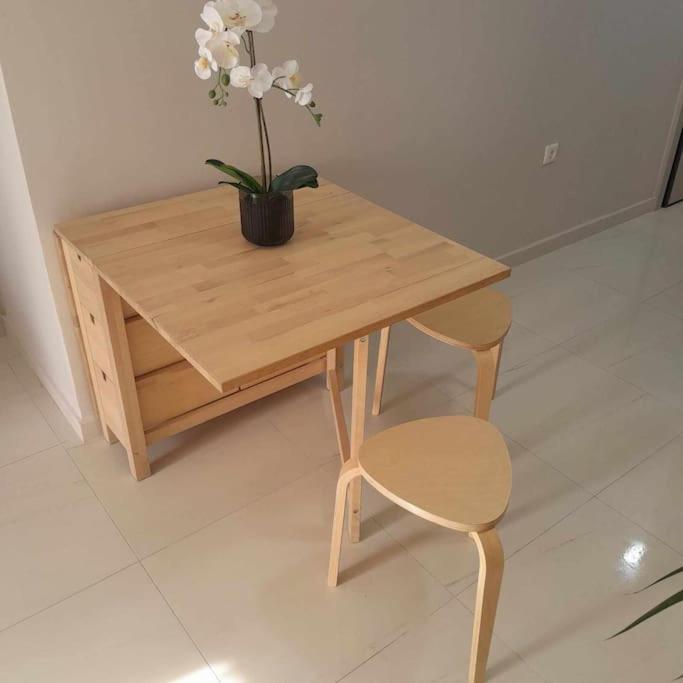 Helios Cozyhome سالونيك المظهر الخارجي الصورة