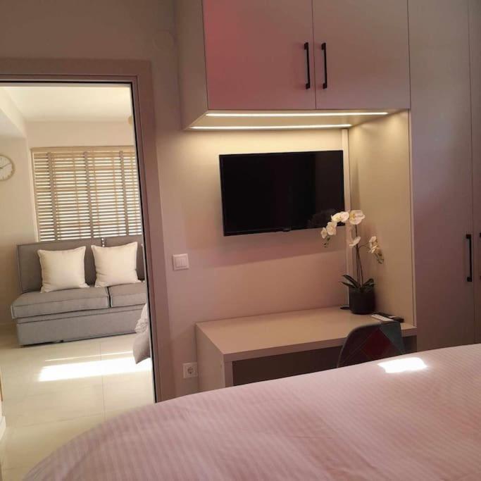 Helios Cozyhome سالونيك المظهر الخارجي الصورة